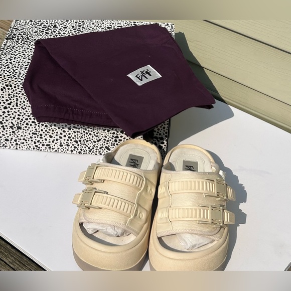 EYTYS Capri Sandals - Picture 6 of 10